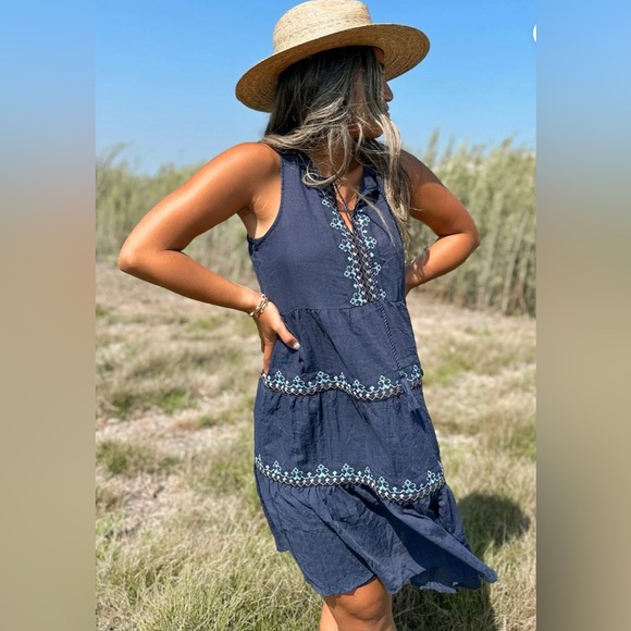 Lovestitch Addyson embroidered tiered sleeveless navy mini dress medium - Picture 12 of 13